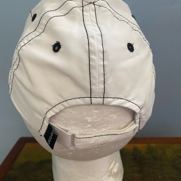 Coyote Lakes Golf Club Members Hat - Picture 3 of 5